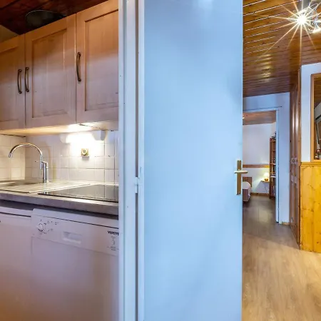 Apartment 2 Pieces Avec Balcon Expose Sud, Au Coeur De Et Proche Des Pistes - Fr-1-694-282
